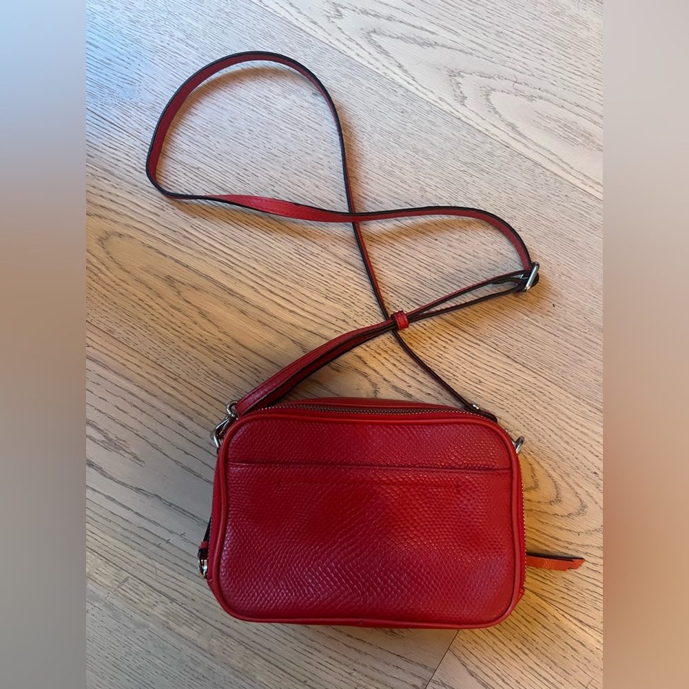 Banana Republic Harper Double-Zip Camera Crossbody